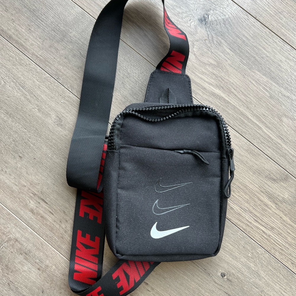 COPY - Nike Belt Bag